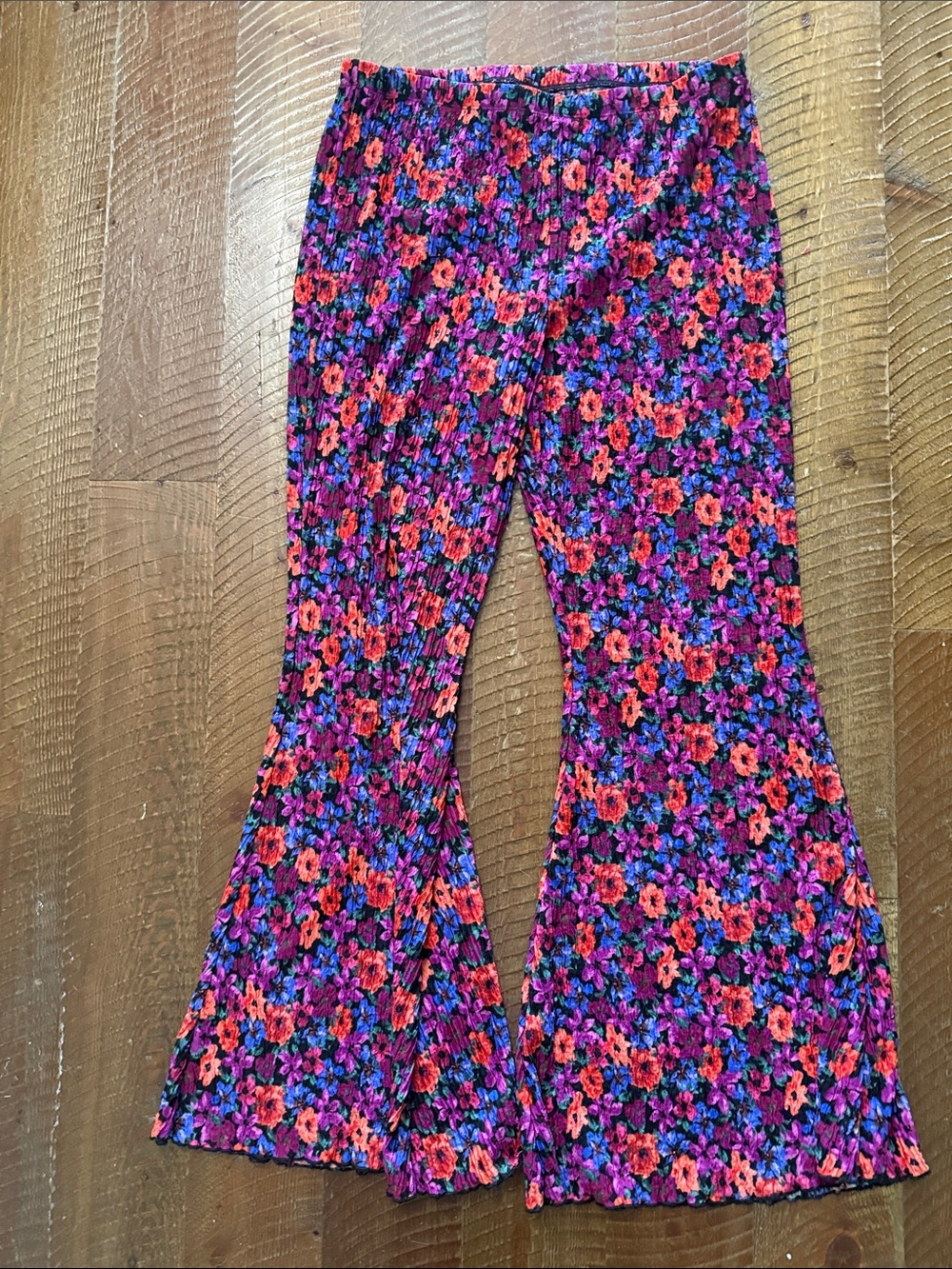 wild fable Purple & Red Floral Flare Leggings